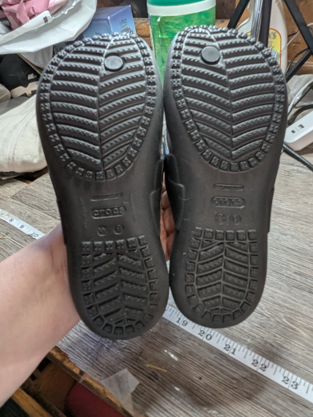 Crocs Black Flip Flops Sandals Woman's Size 9 - Picture 4 of 5